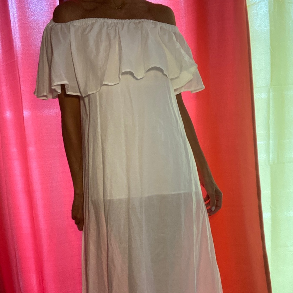lovely Pepa white off shoulder ruffle dress S